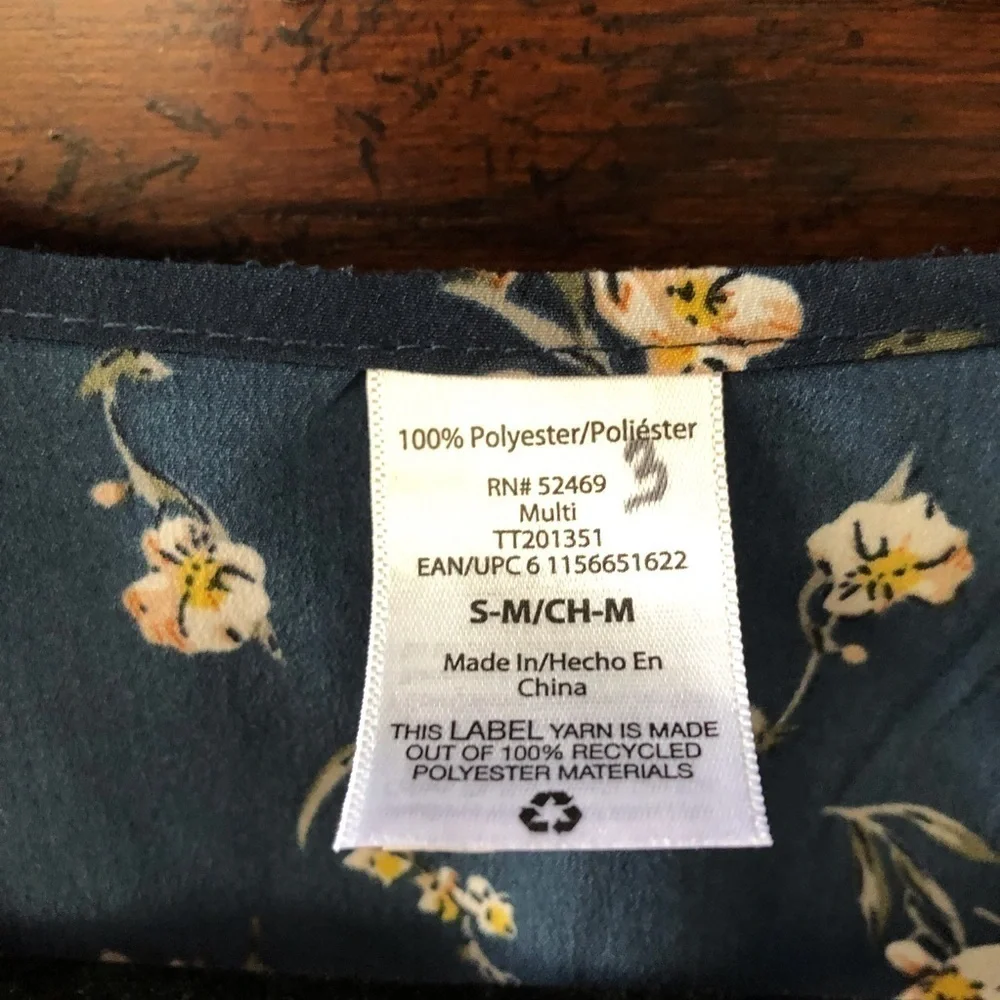 Navy ruffle floral print tie robe like top in size S-M